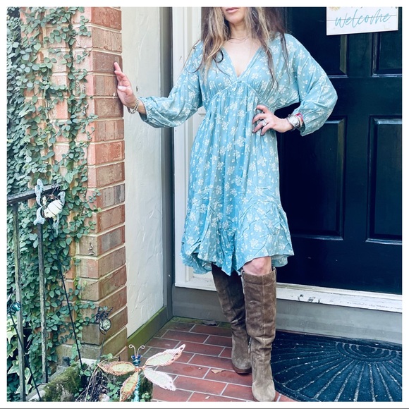 Floral Print Boho Ruffle Hem dress - Picture 3 of 5